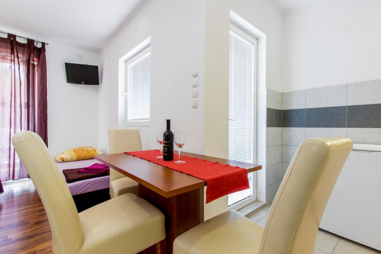 Apartmani Mariva Vodice Exterior foto